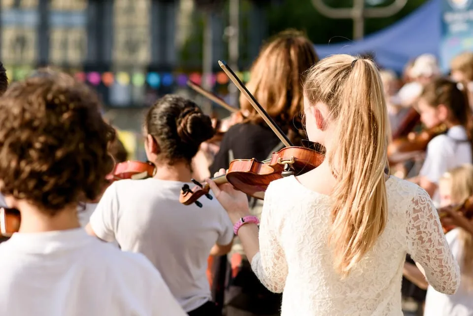 Violinist playing with a bow